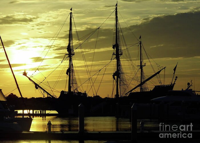 Sunrise Greeting Card featuring the photograph El Galeon Sunrise by D Hackett
