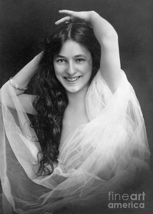 1901 Greeting Card featuring the photograph Evelyn Nesbit #3 by Granger