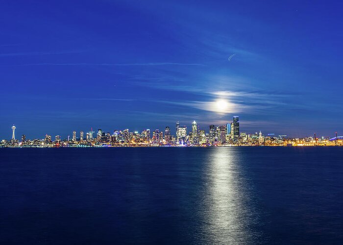 Landscape Greeting Card featuring the photograph Fullmoon over Seattle Downtown by Hisao Mogi