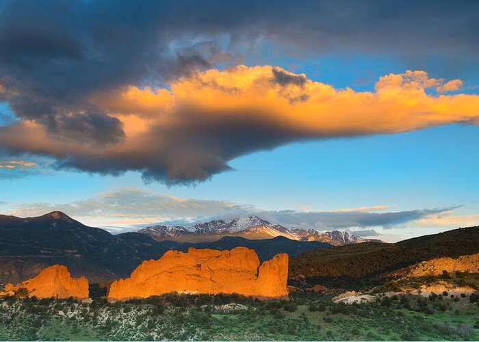Garden Of The Gods Greeting Card featuring the photograph Gateway by Tim Reaves