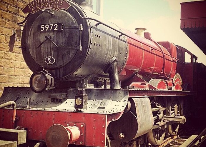 Hogwarts Express Greeting Card featuring the photograph Hogwarts Express by Kim Kelly