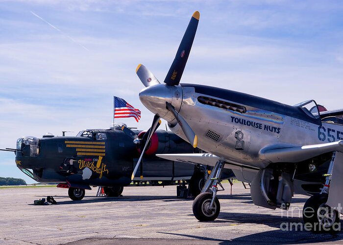 Air Greeting Card featuring the photograph In Honor Of The Greatest Generation by Joe Geraci