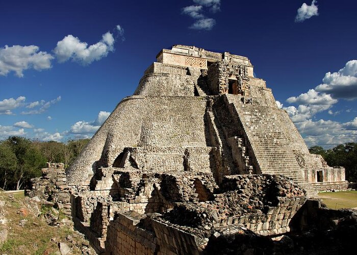 Mexico Greeting Card featuring the photograph Mayan temple by Robert Grac