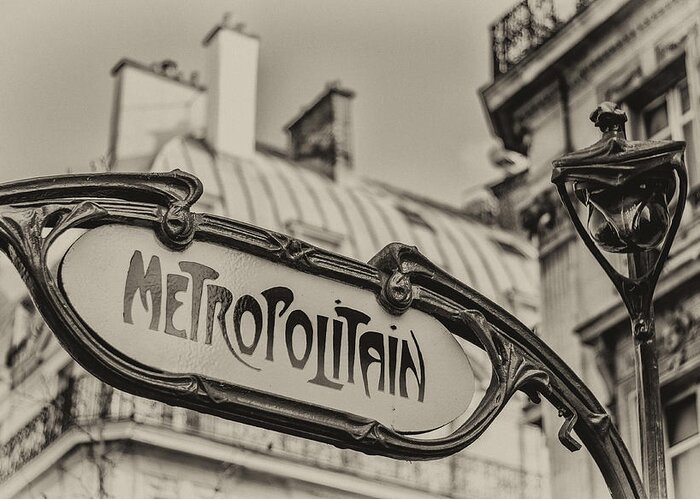 Paris Greeting Card featuring the photograph Metropolitain by Pablo Lopez