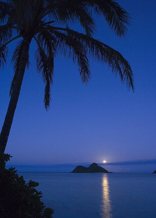Beach Greeting Card featuring the photograph Moonrise over Lanikai by Dana Edmunds - Printscapes