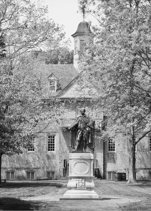 William And Mary Greeting Card featuring the photograph Norborne Berkeley Statue at the College of William and Mary by Rachel Morrison