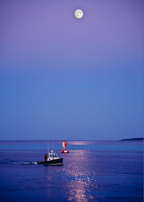 Maine Greeting Card featuring the photograph Ocean Moonrise by Steve Gadomski
