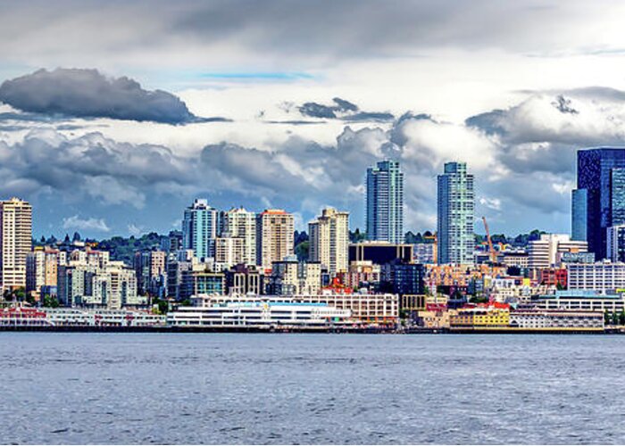 Seattle Greeting Card featuring the photograph Seattle Skyline HDR by Rob Green
