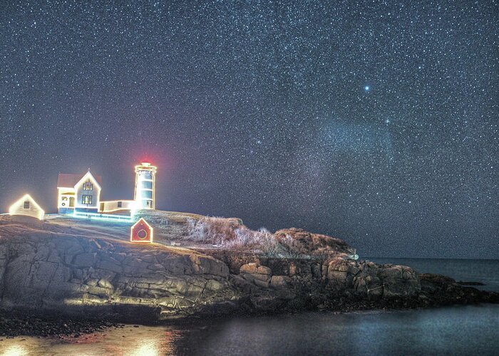 Nubble Greeting Card featuring the photograph Starry Sky of the Nubble Light in York ME Cape Neddick by Toby McGuire