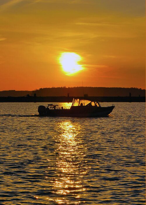 Landscape Greeting Card featuring the photograph Sunset Boat by Brian O'Kelly