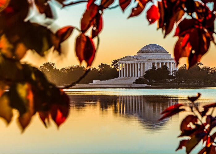 Leaves Greeting Card featuring the photograph Jefferson in Autumn by Ed Clark