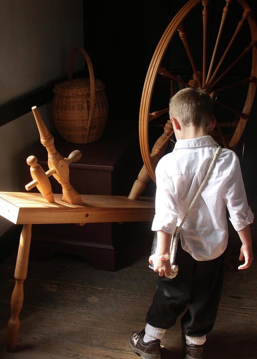Spinning Greeting Card featuring the photograph The spinning wheel by Emanuel Tanjala