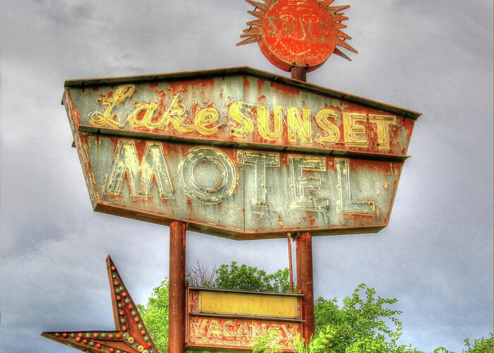 Motel Greeting Card featuring the photograph Vacancies For Sure by J Laughlin