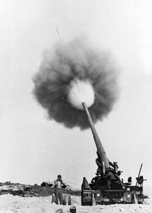 1 Person Greeting Card featuring the photograph Vietnam Artillery Firing by Underwood Archives