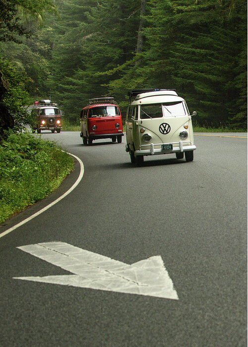 Bus Greeting Card featuring the photograph VW buses and a Really Big Arrow by Richard Kimbrough