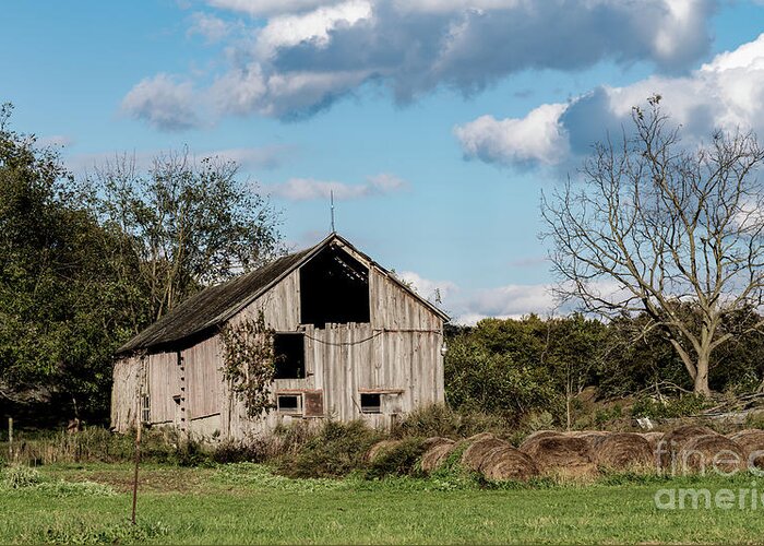 Barn Greeting Card featuring the photograph Spooky barn by Sam Rino