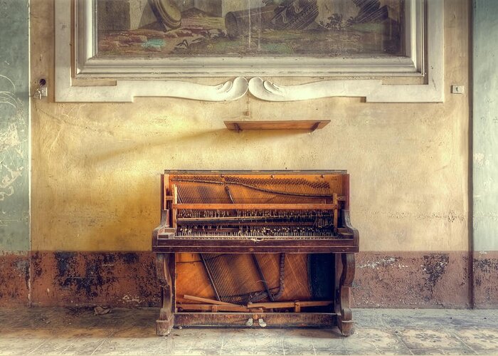 Urban Greeting Card featuring the photograph Abandoned Piano against the Wall by Roman Robroek