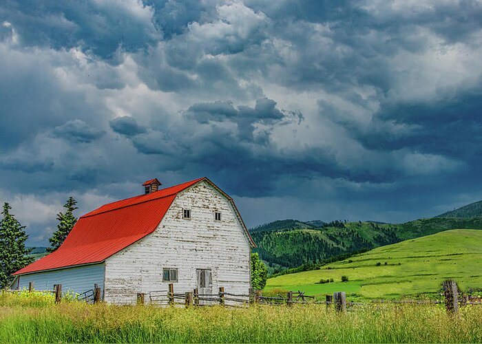 Barn Greeting Card featuring the photograph Big Sky Country Barn by Marcy Wielfaert