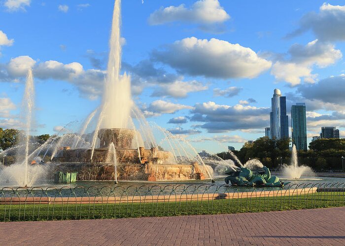 Outdoors Greeting Card featuring the photograph Buckingham Fountain, Chicago by Fraser Hall