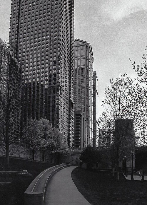 Chicago Greeting Card featuring the photograph Come on Up by Laura Hedien