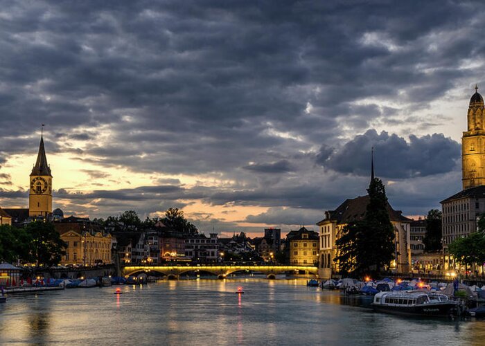 Zurich Greeting Card featuring the photograph Dusk at Zurich by Pablo Lopez