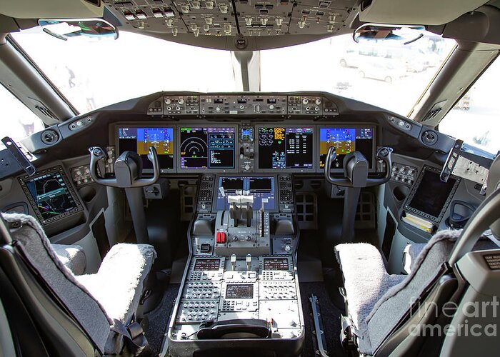 Cockpit Greeting Card featuring the photograph El Al Boeing 787-9 Dreamliner cockpit by Nir Ben-Yosef