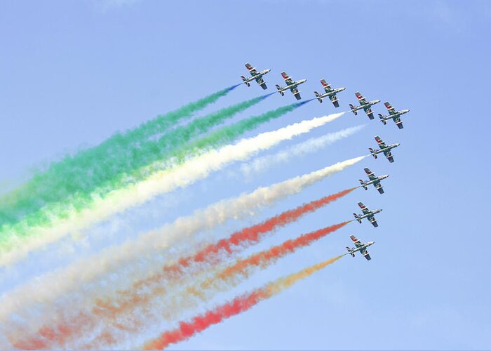 In A Row Greeting Card featuring the photograph Frecce Tricolori Performance by Ph.antonio Pulizzi