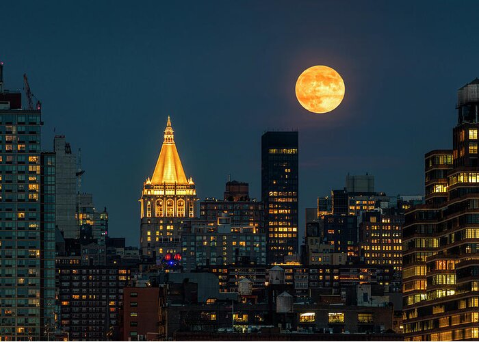 Nyc Skyline Greeting Card featuring the photograph NY Life Building Full Moon by Susan Candelario