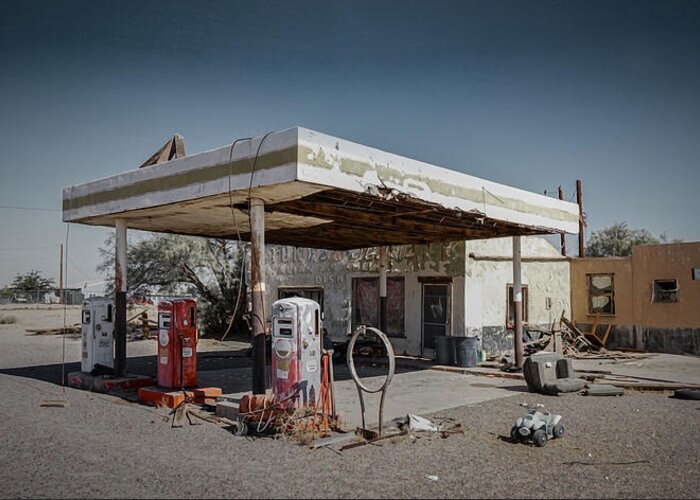 Abandoned Greeting Card featuring the photograph Route 66 by Michel Romaggi