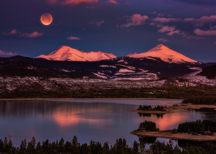 Blood Moon Greeting Card featuring the photograph Super Wolf Blood Moonrise by Darren White
