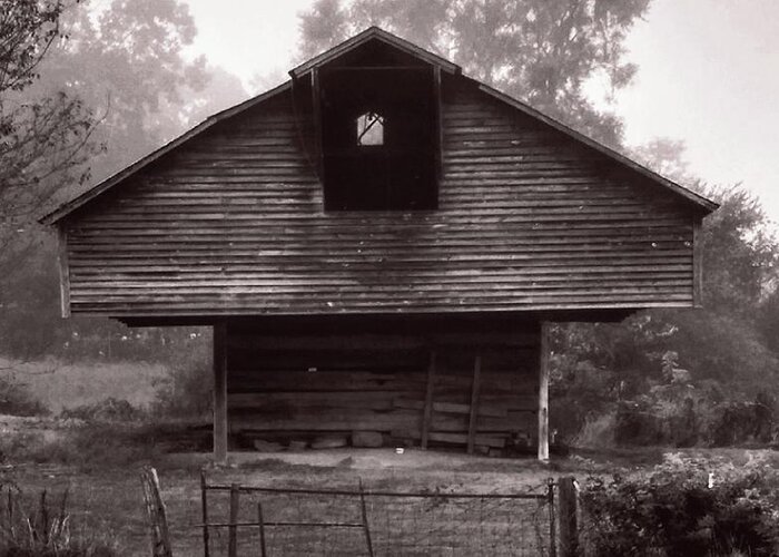 Barn Greeting Card featuring the photograph A very rare barn in Tennessee by Kim Galluzzo