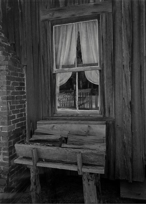 Chesser Plantation Greeting Card featuring the photograph Chesser Plantation Window by John Simmons
