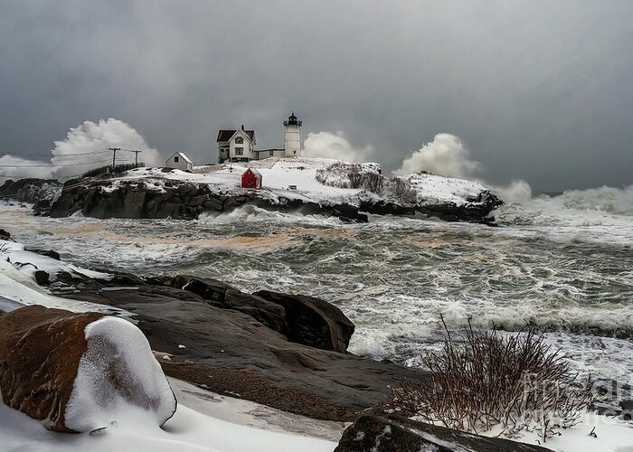 Nubble Greeting Card featuring the photograph Crashing the Nubble by Scott Thorp