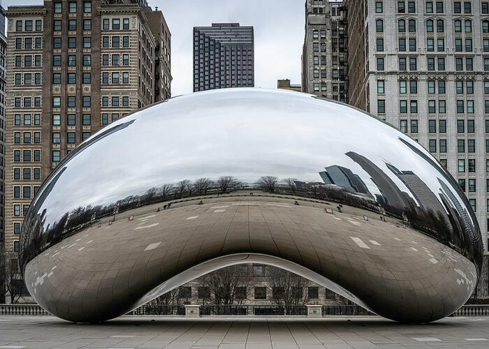 Chicago Greeting Card featuring the photograph Deserted Bean in Millennium Park by Laura Hedien