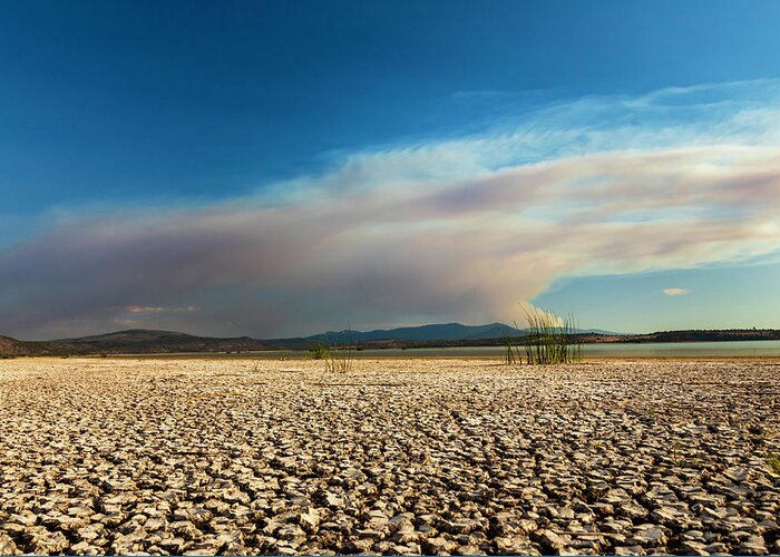 Lake Greeting Card featuring the photograph Hog Fire Plume by Mike Lee
