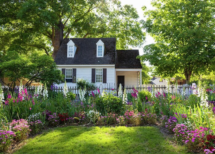 Colonial Williamsburg Greeting Card featuring the photograph Taliaferro-Cole Garden in May by Rachel Morrison