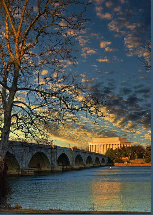 Lincoln Memorial Greeting Card featuring the photograph Winter sunset, Lincoln Memorial by Bill Jonscher