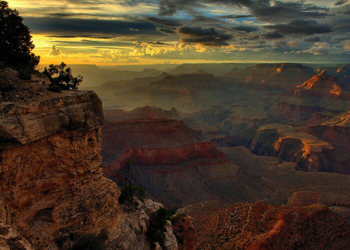 Grand Canyon Greeting Card featuring the photograph Yavapai Point Sunset, Grand Canyon by Stephen Vecchiotti