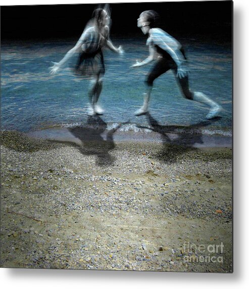 Love Fight Metal Print featuring the photograph Sea me by Martina Rall