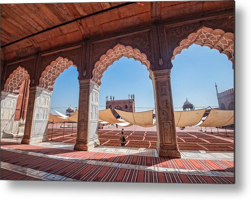 Arch Metal Print featuring the photograph Jama Masjid, Delhi, India #1 by Emad Aljumah