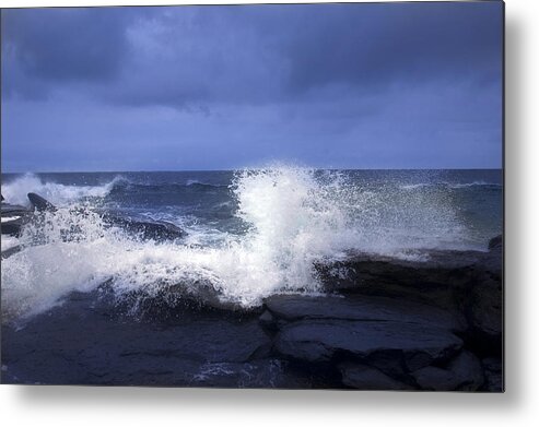 Seascape Metal Print featuring the painting Out of the Blue #1 by Glen Johnson