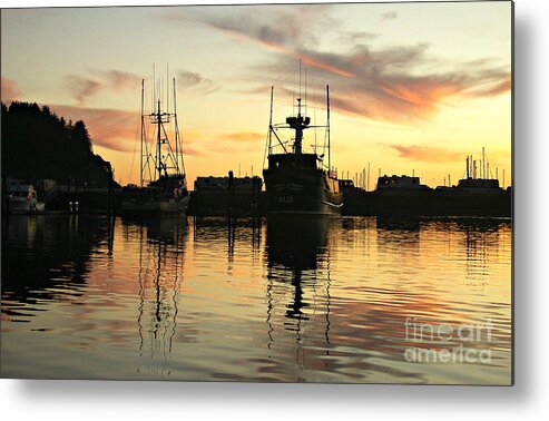 Ships On Water Metal Print featuring the photograph Sailors Delight #1 by Mindy Bench