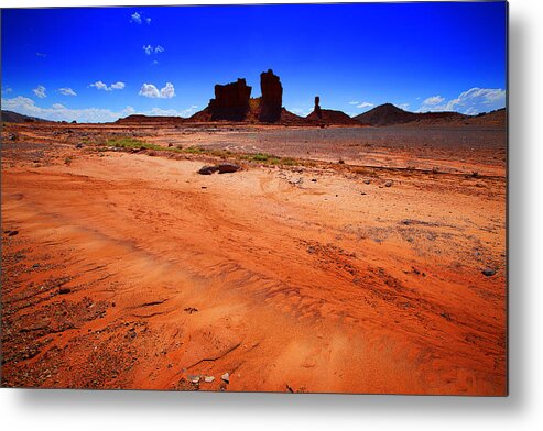 Landscape Metal Print featuring the photograph Monument Valley Utah USA #6 by Richard Wiggins