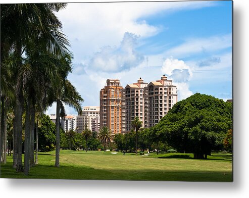 Blue Sky Metal Print featuring the photograph 1st Hole at Granada Golf Course by Ed Gleichman