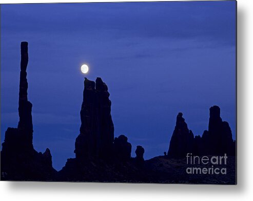 Arizona Metal Print featuring the photograph Totem Pole Yei Bi Chei Moonrise #2 by Fred Stearns