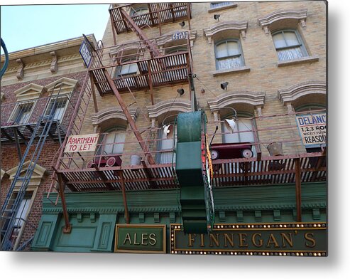 Apartment Metal Print featuring the photograph Apartment to Let at Finnegans by Richard Reeve