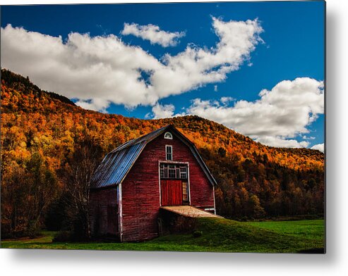 Autumn Foliage New England Metal Print featuring the photograph Barn on Vermont's Route 100 by Jeff Folger