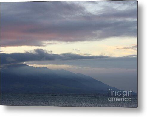 Hawaii Metal Print featuring the photograph Before sunup by Fred Sheridan