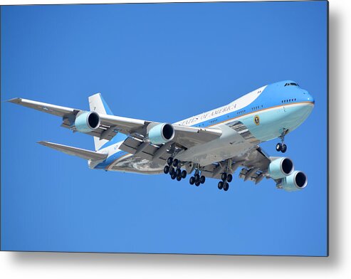 Airplane Metal Print featuring the photograph Air Force One Boeing VC-25A 92-9000 Landing Phoenix Sky Harbor March 13 2015 by Brian Lockett