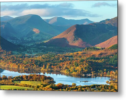 Viewpoint Metal Print featuring the photograph Derwent Water And Newlands Valley, Lake by Chrishepburn